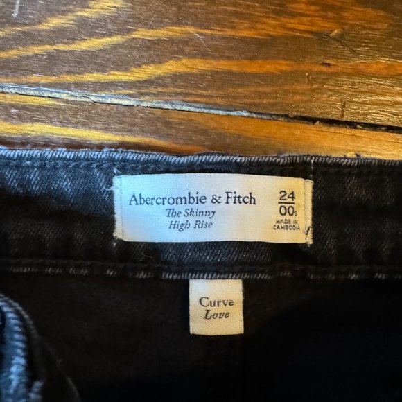 NWT Abercrombie & Fitch The Skinny High Rise Back Distressed Curve Love Jeans - Picture 12 of 14